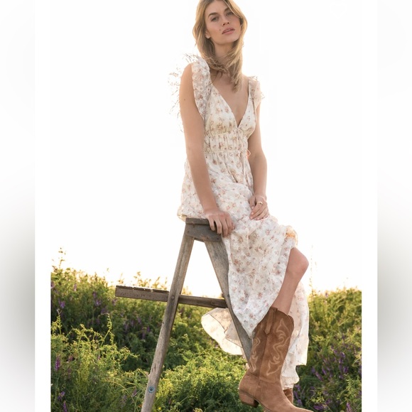 New with tags altard state Elisa midi dress - Picture 3 of 6